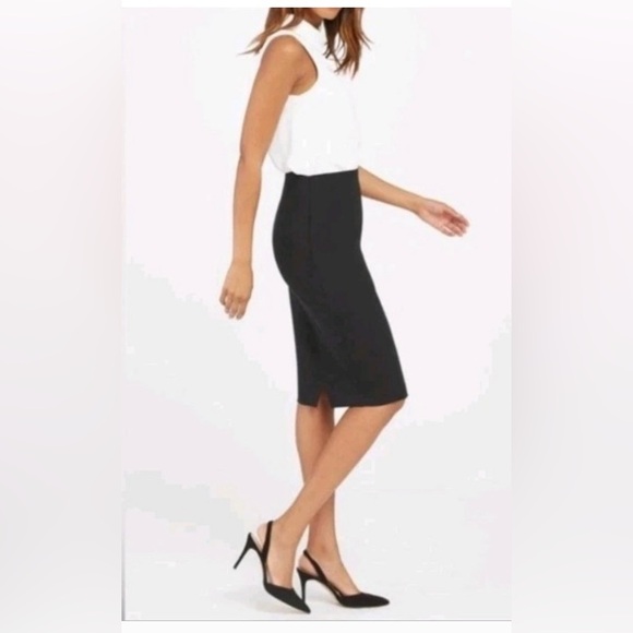 SPANX Dresses & Skirts - Spanx Perfect Black Pencil Skirt